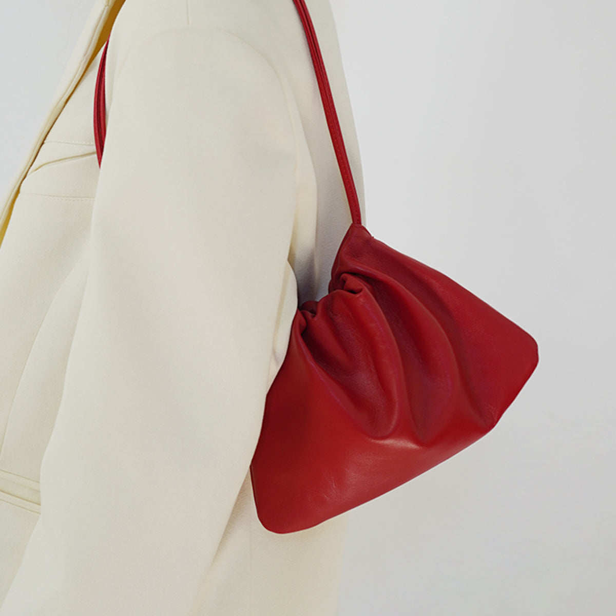Scarlet Pouch Deri Çanta