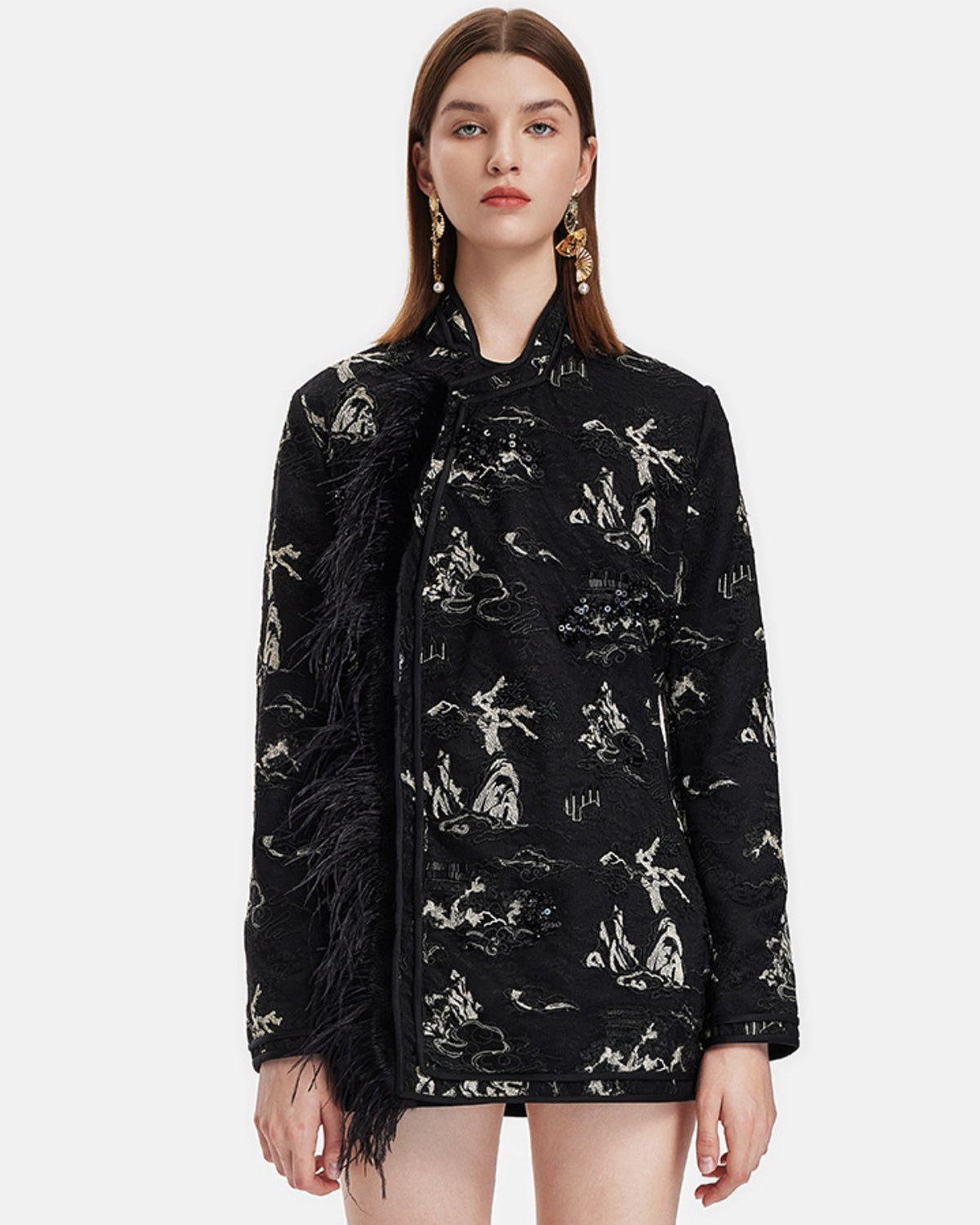 İşlemeli Tüylü Boncuklu Ceket