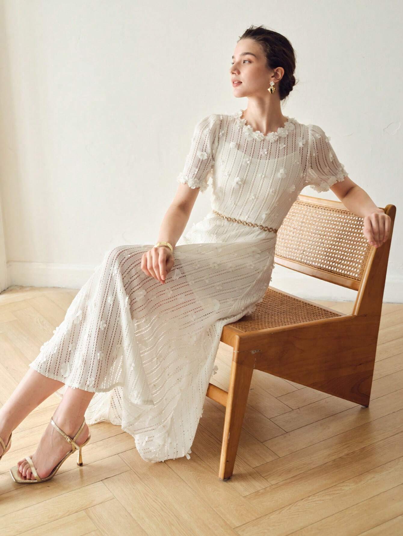 Mona Dantel İşlemeli Midi Elbise