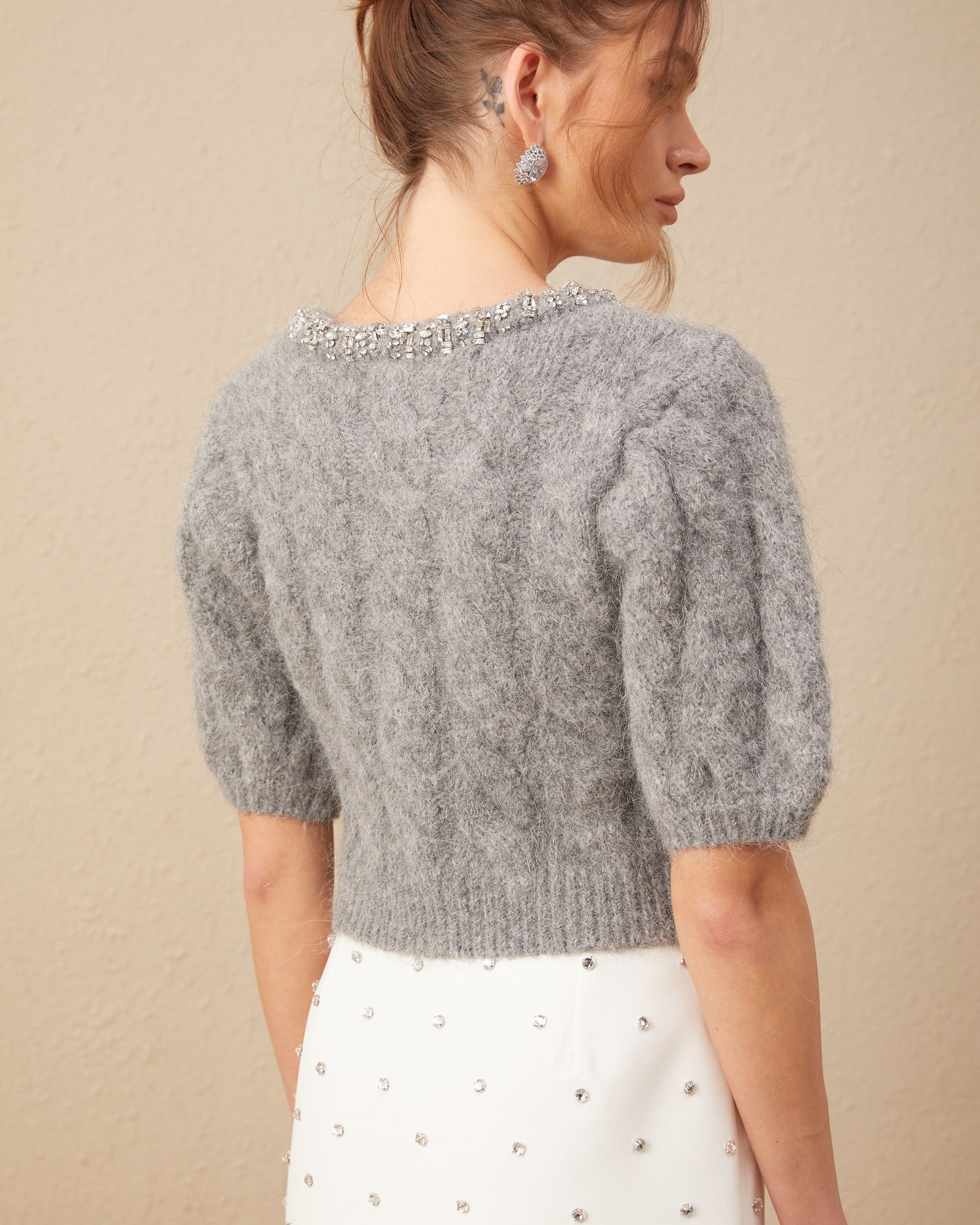 Ophélie Süslenmiş Kablo Örgülü Kısa Tiftik Kazak