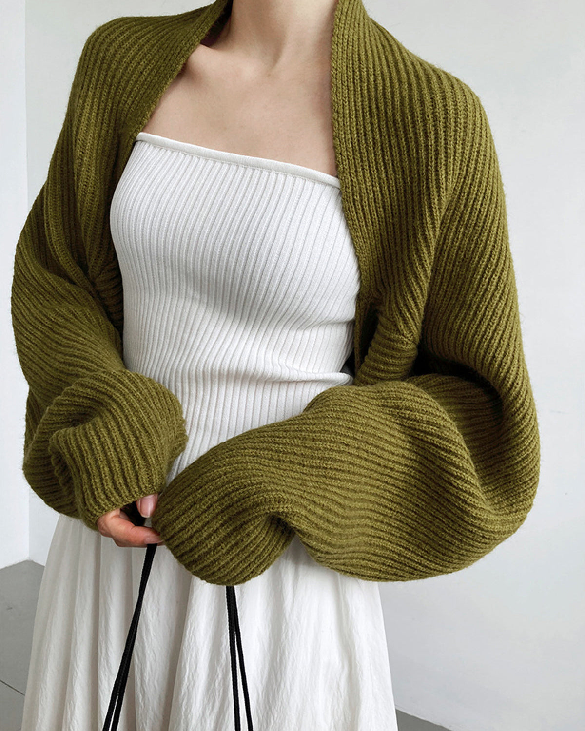 Düz Önü Açık Omuzlu Kazak