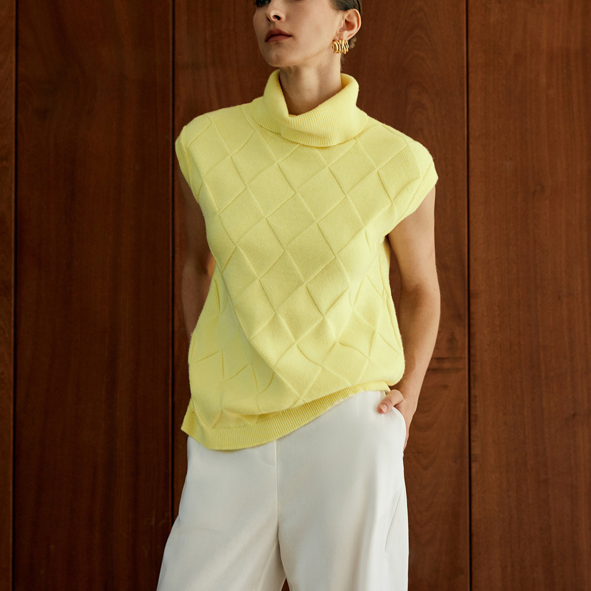 Turtleneck Diamond Kazak Yelek