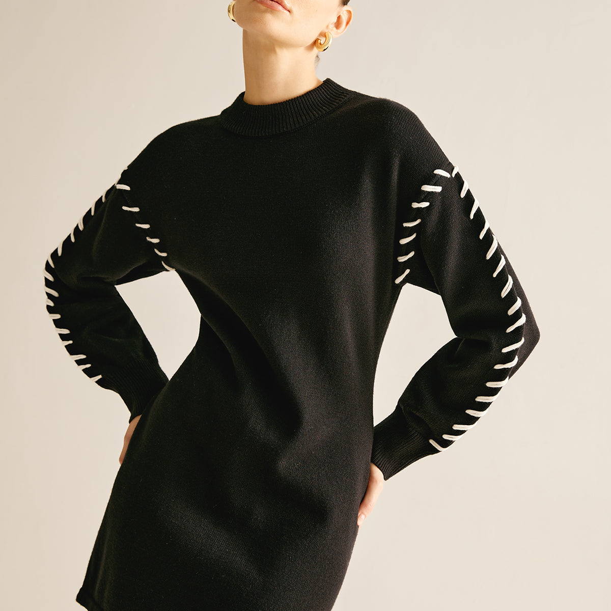 Kontrast Kesim Kazak Kısa Elbise