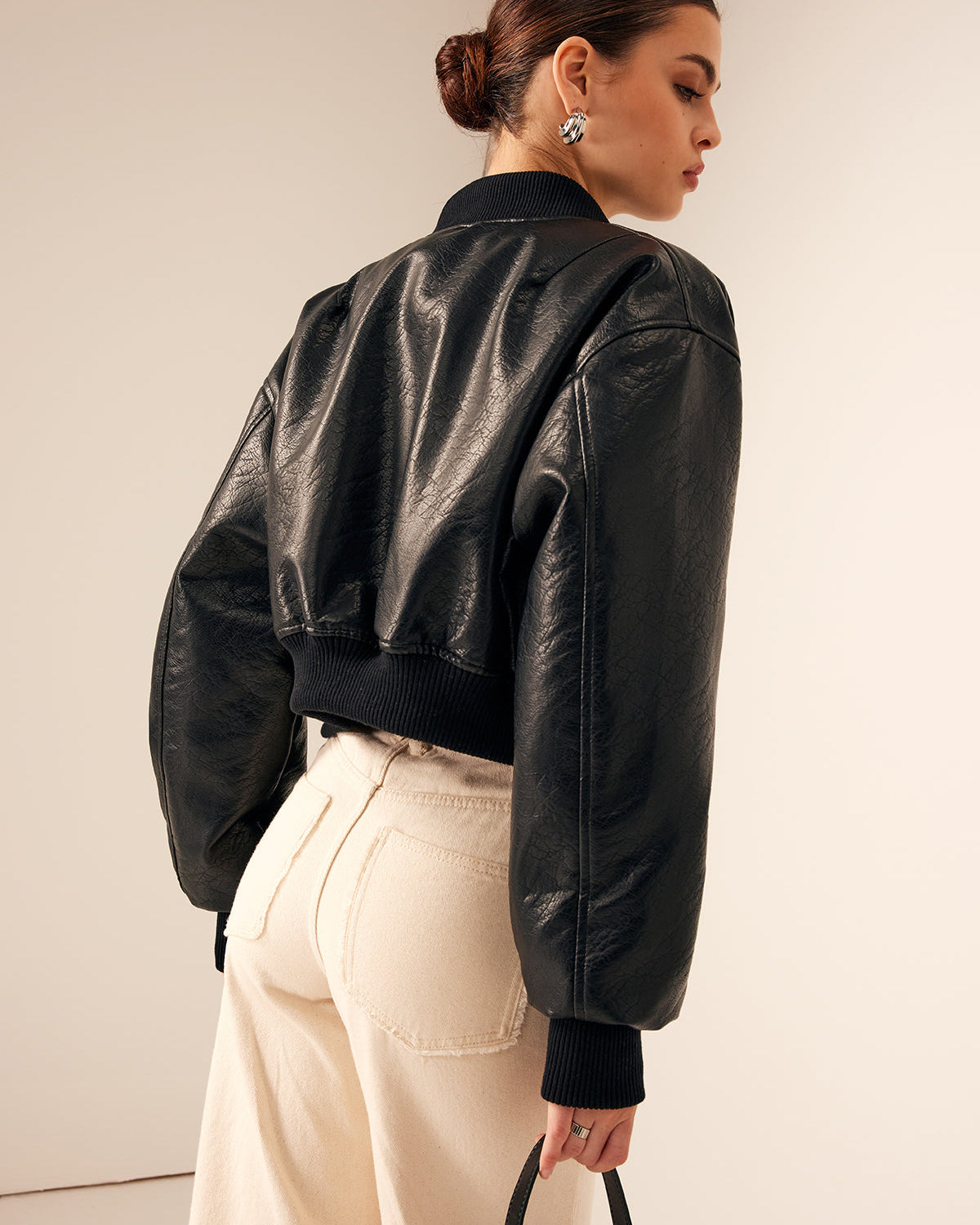 Fermuarlı Cepli Pu Deri Kısa Ceket