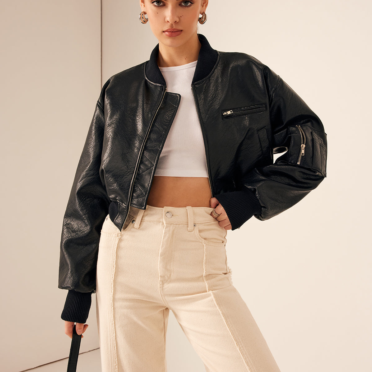 Fermuarlı Cepli Pu Deri Kısa Ceket