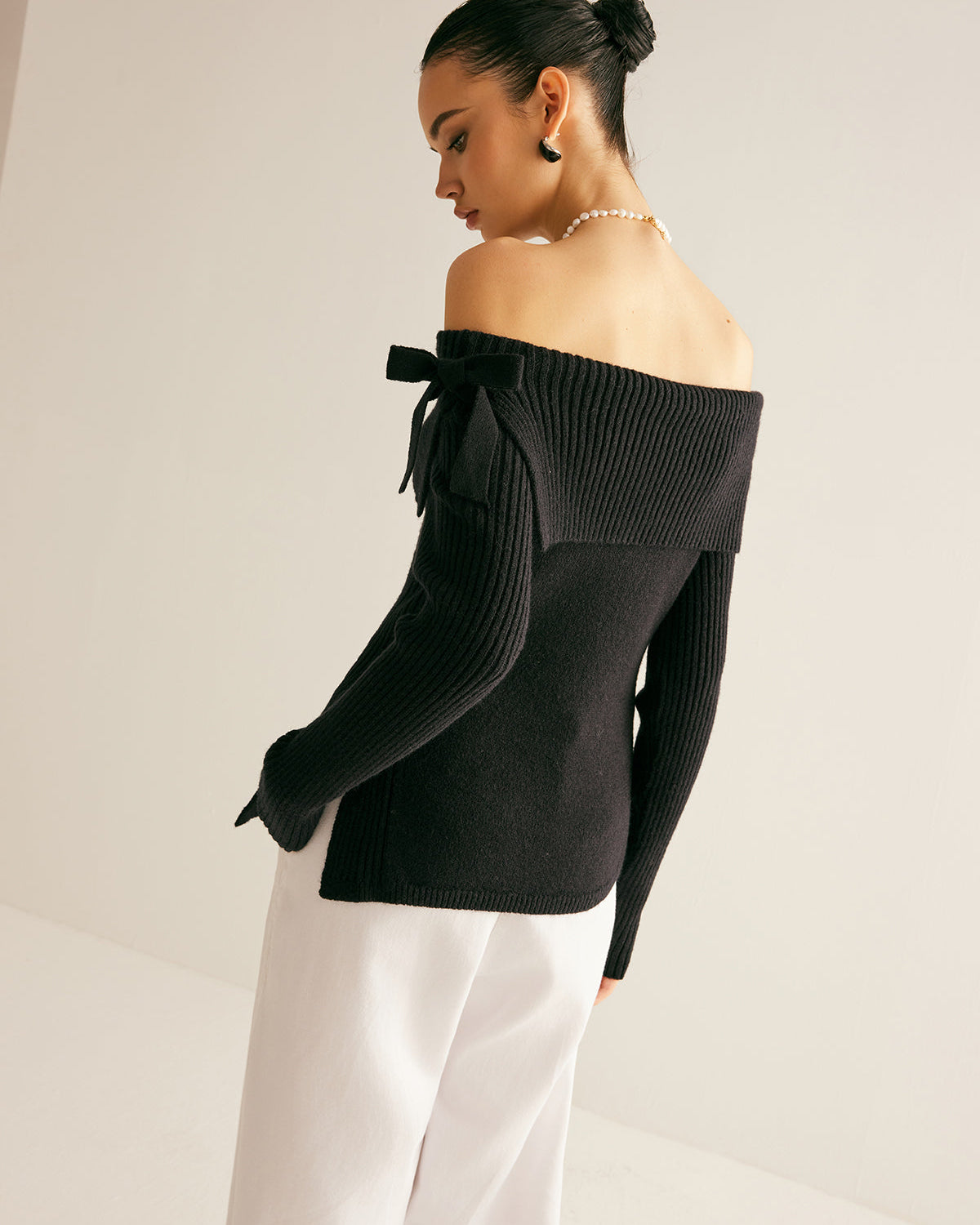 Omuz Açık Yivli Fiyonklu Yırtmaçlı Kazak