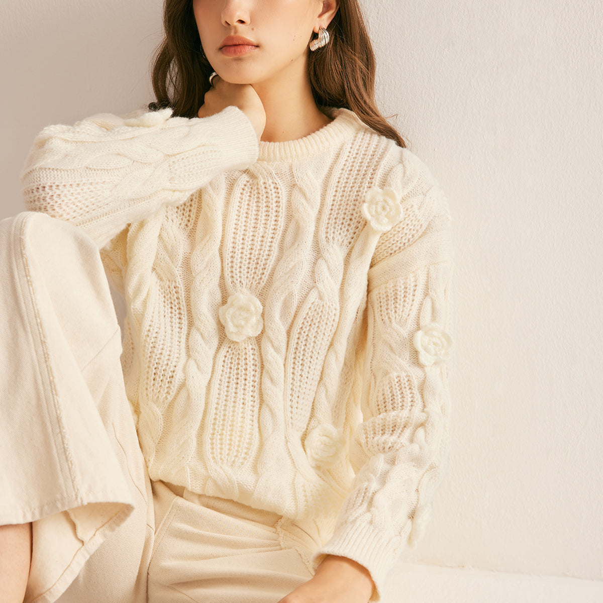 3D Çiçekli Kablo Örgü Kazak