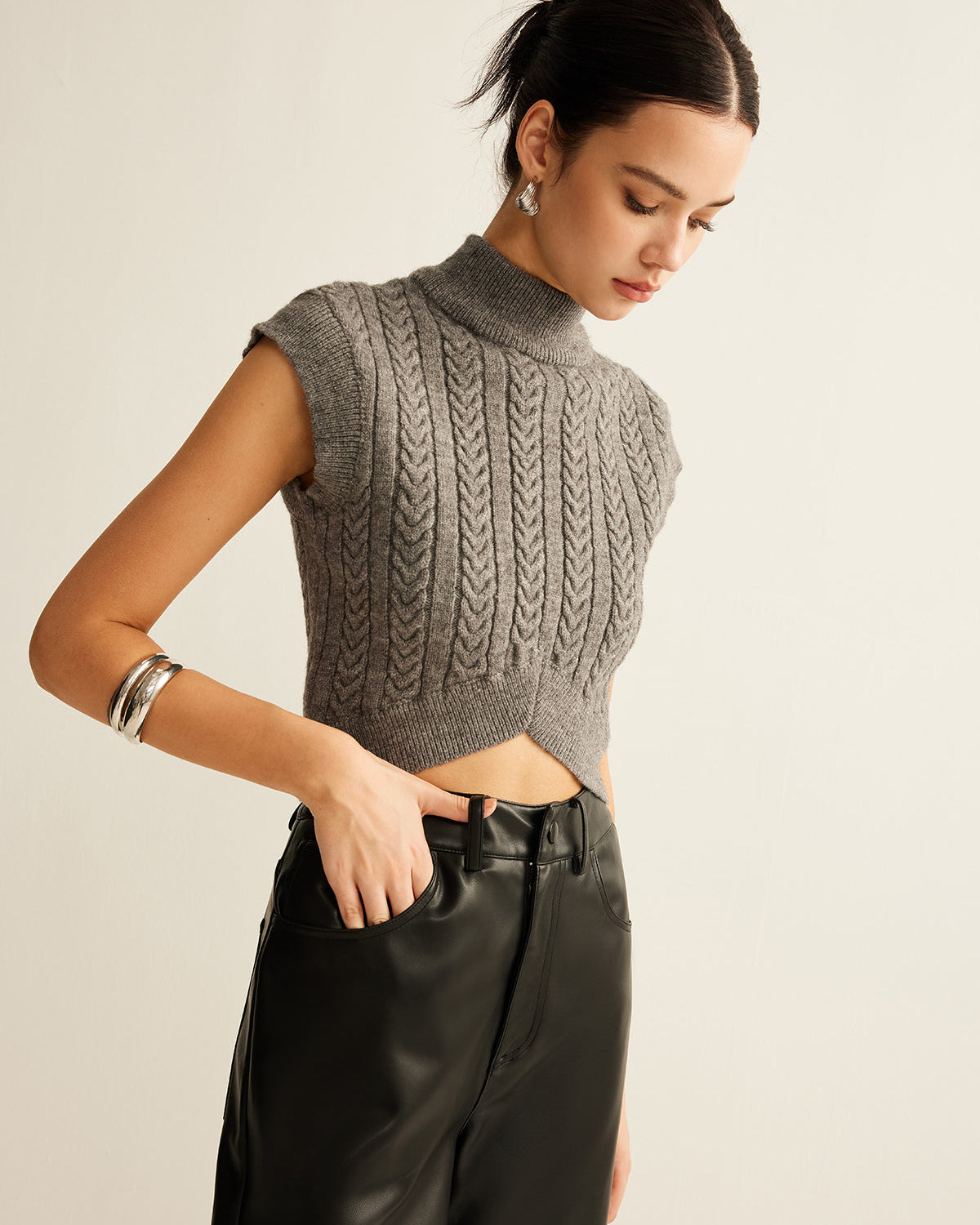 Kablo Örgülü Yaka Kısa Kazak Yelek