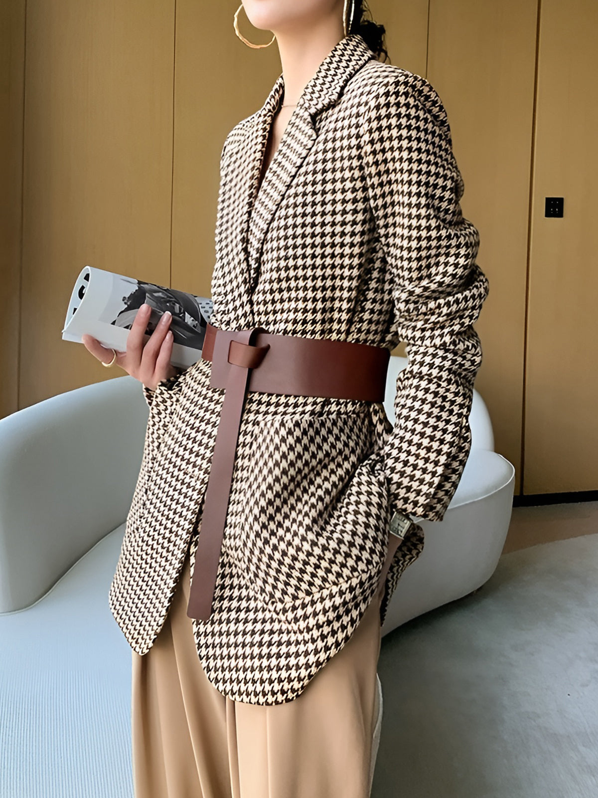 Kemerli Pencere Desenli Yırtmaçlı Blazer Ceket