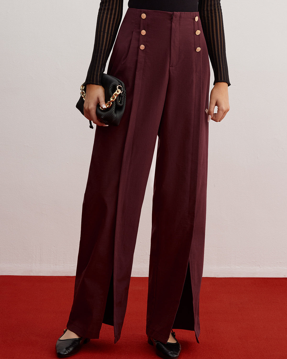 Düğme Detaylı Yırtmaçlı Bol Paça Pantolon