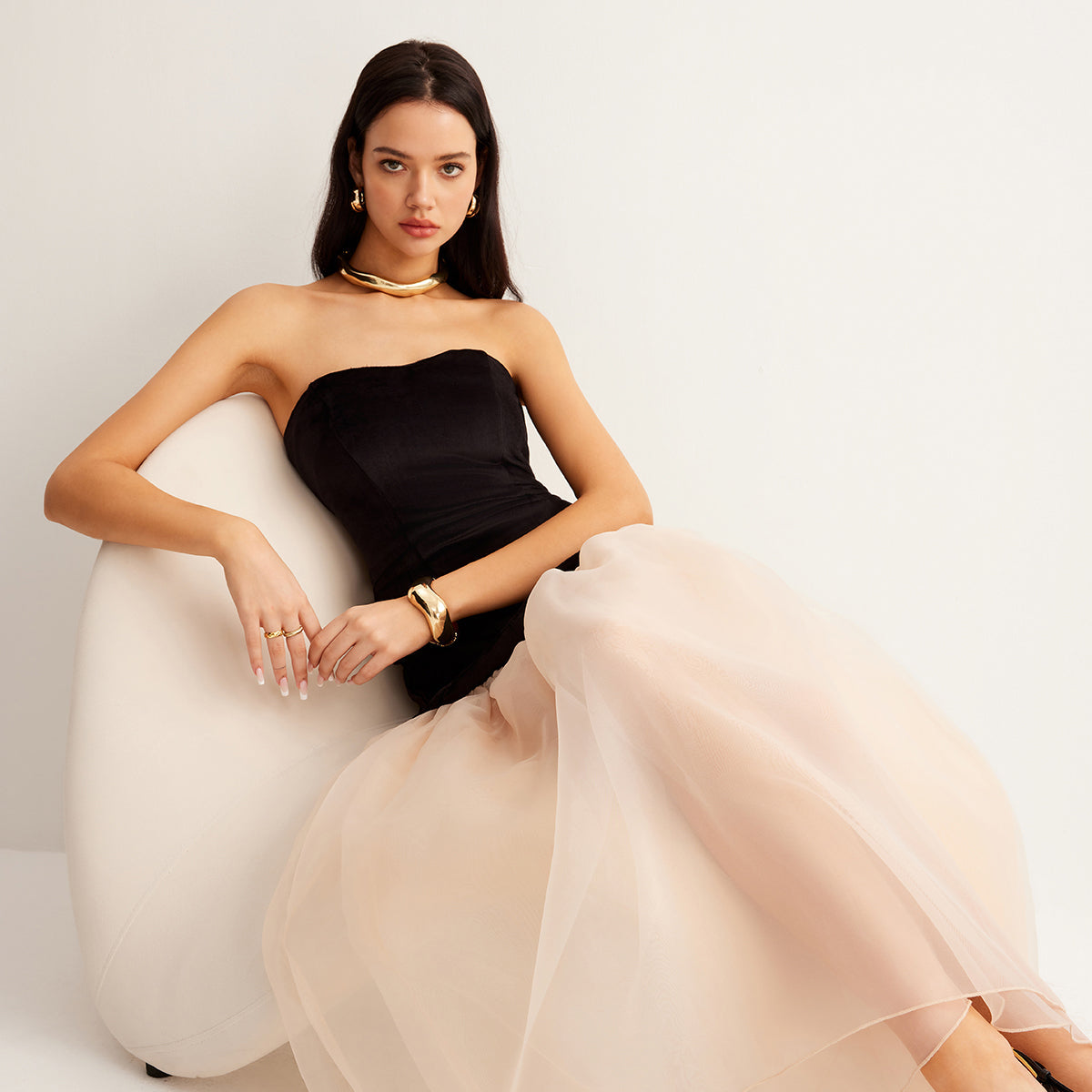 Kadife ve Tül Detaylı Transparan Elbise