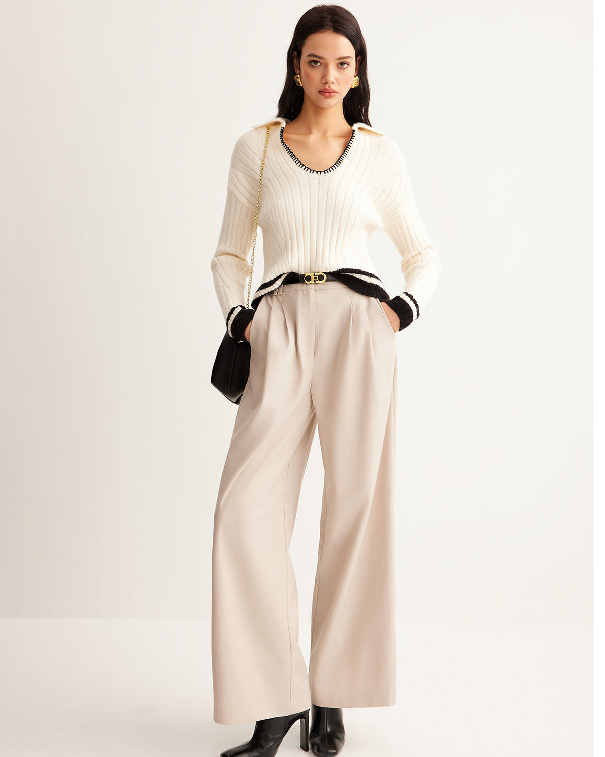 Nakışlı Kontrast Biyeli Sıcak Triko