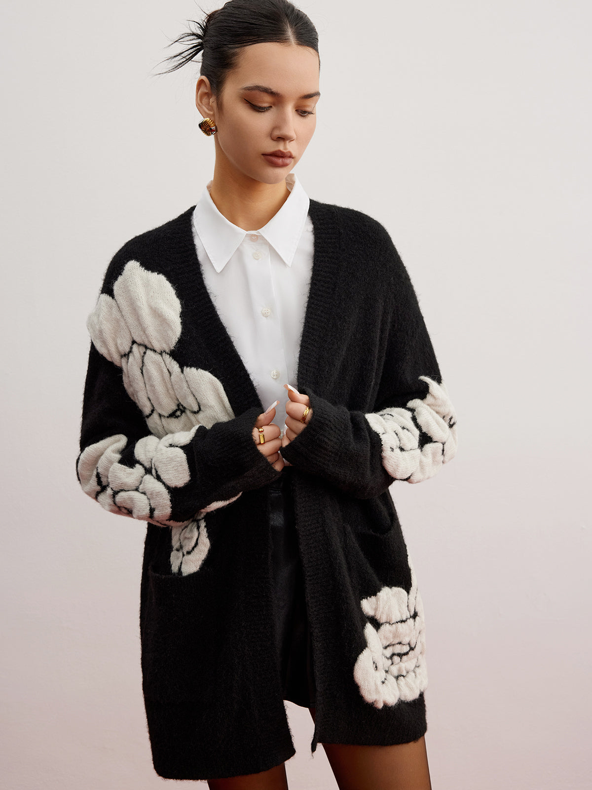 Yün Karışımlı Çiçek Desenli Triko Hırka