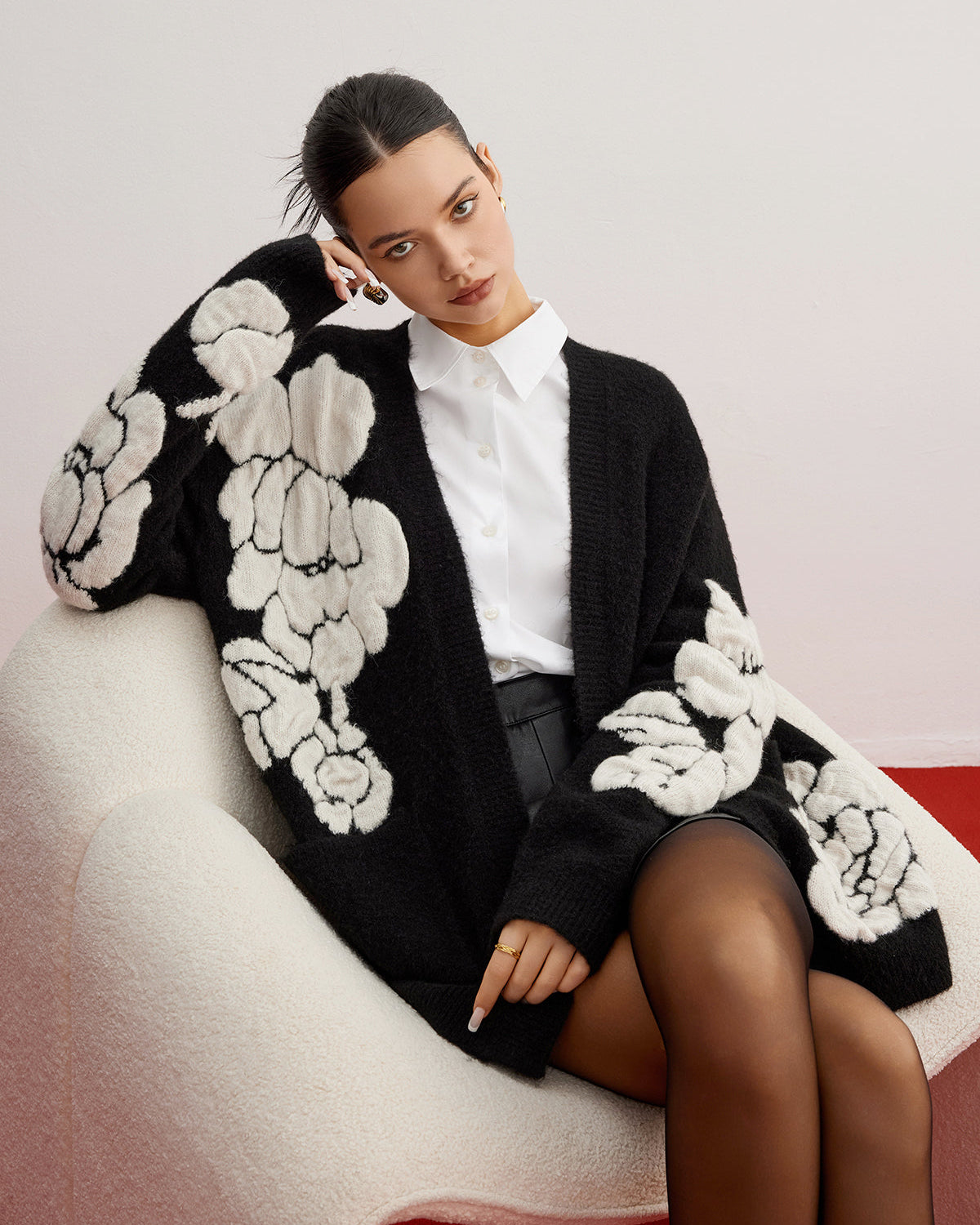 Yün Karışımlı Çiçek Desenli Triko Hırka