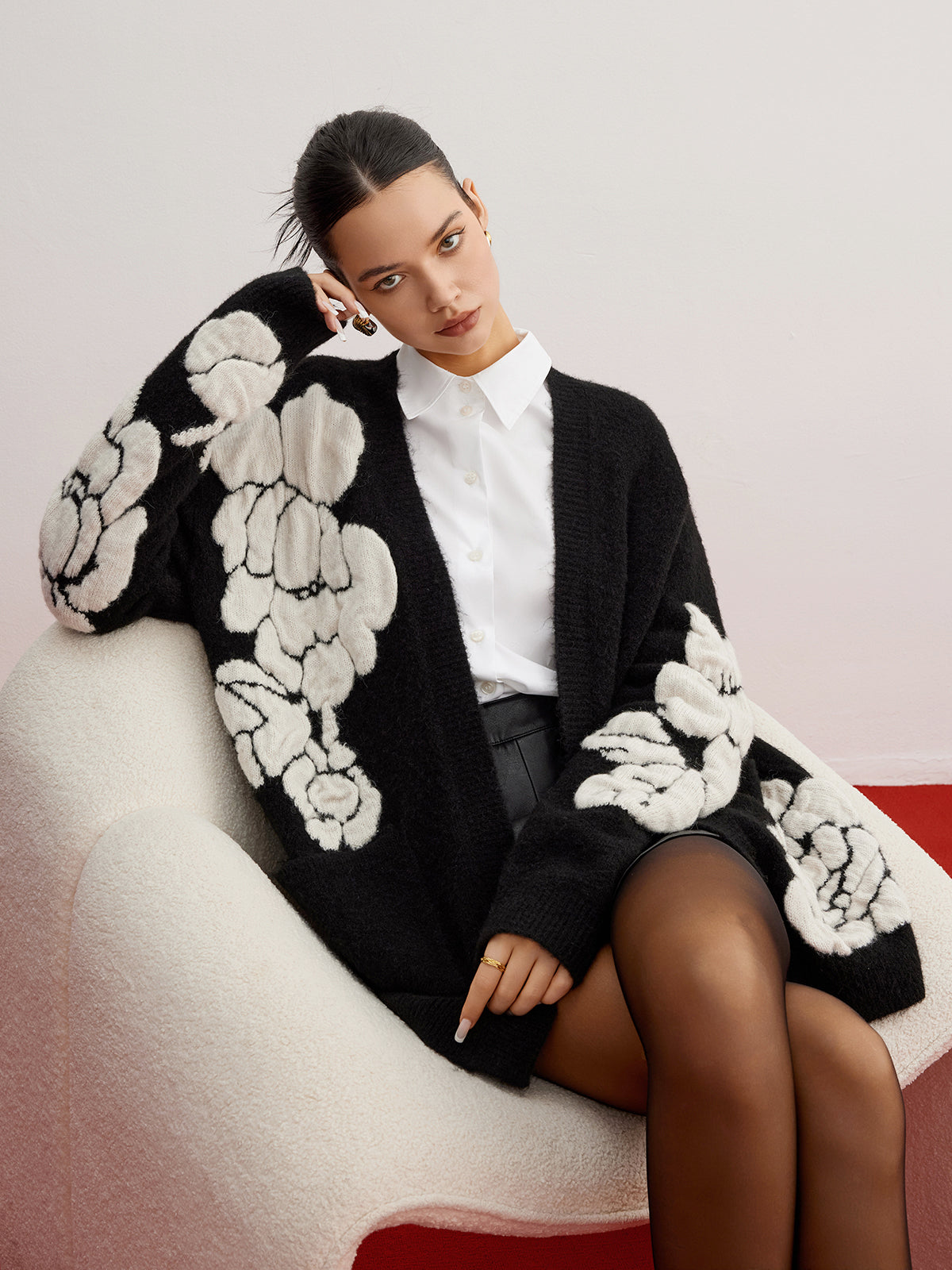 Yün Karışımlı Çiçek Desenli Triko Hırka