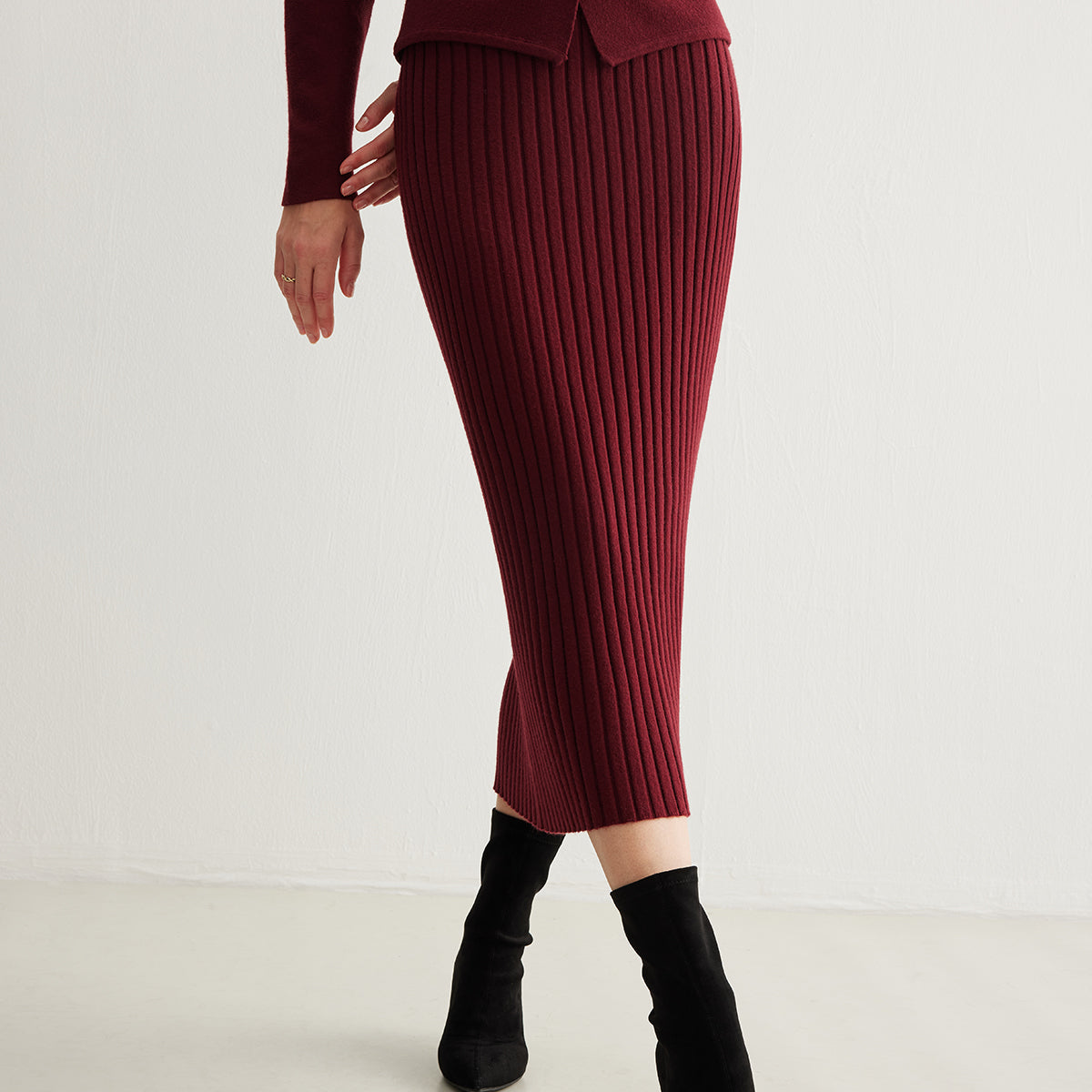 Minimalist Ribanalı Triko Etek