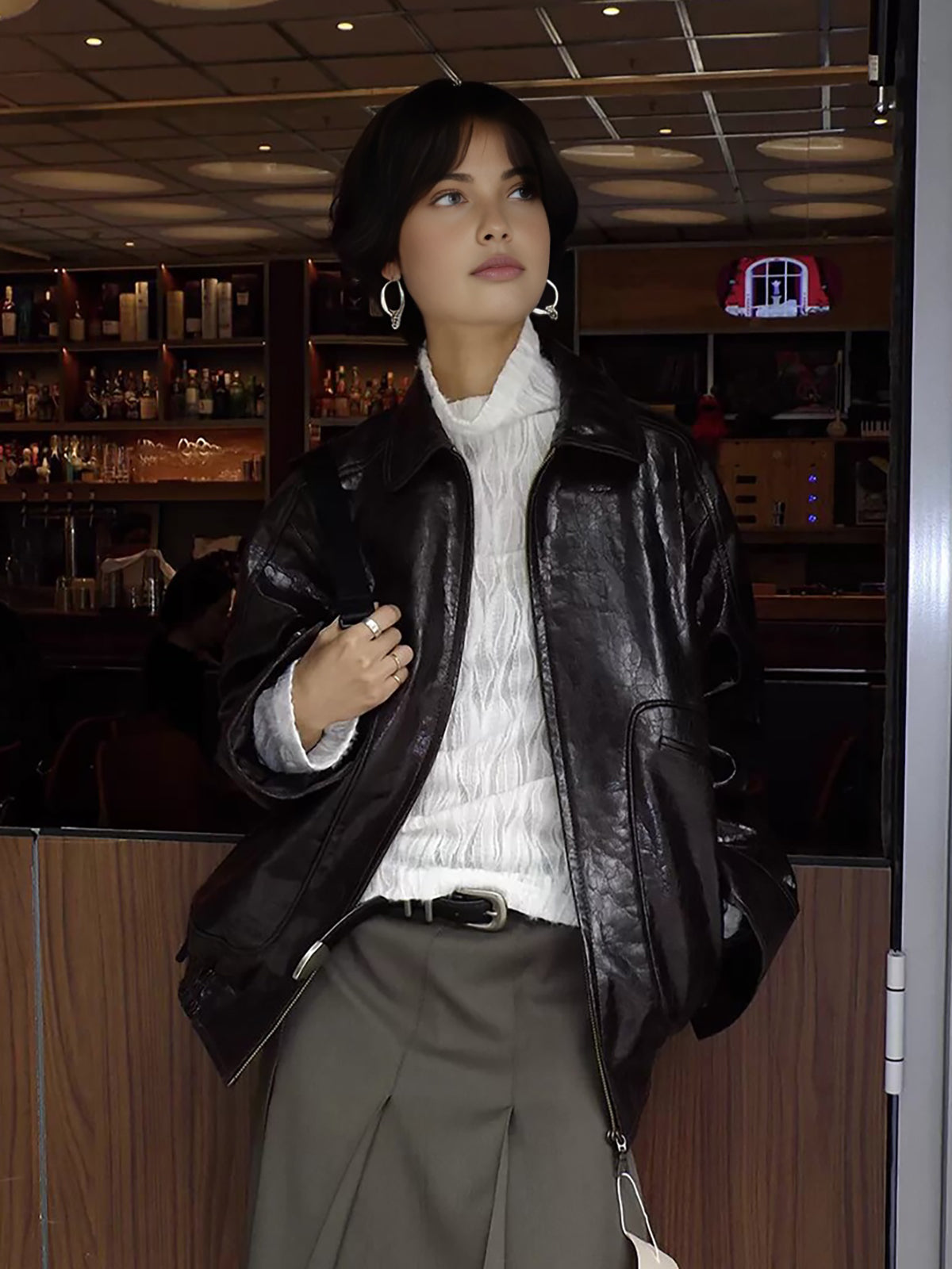 Yarım Transparan Pliseli Dik Yaka Bluz