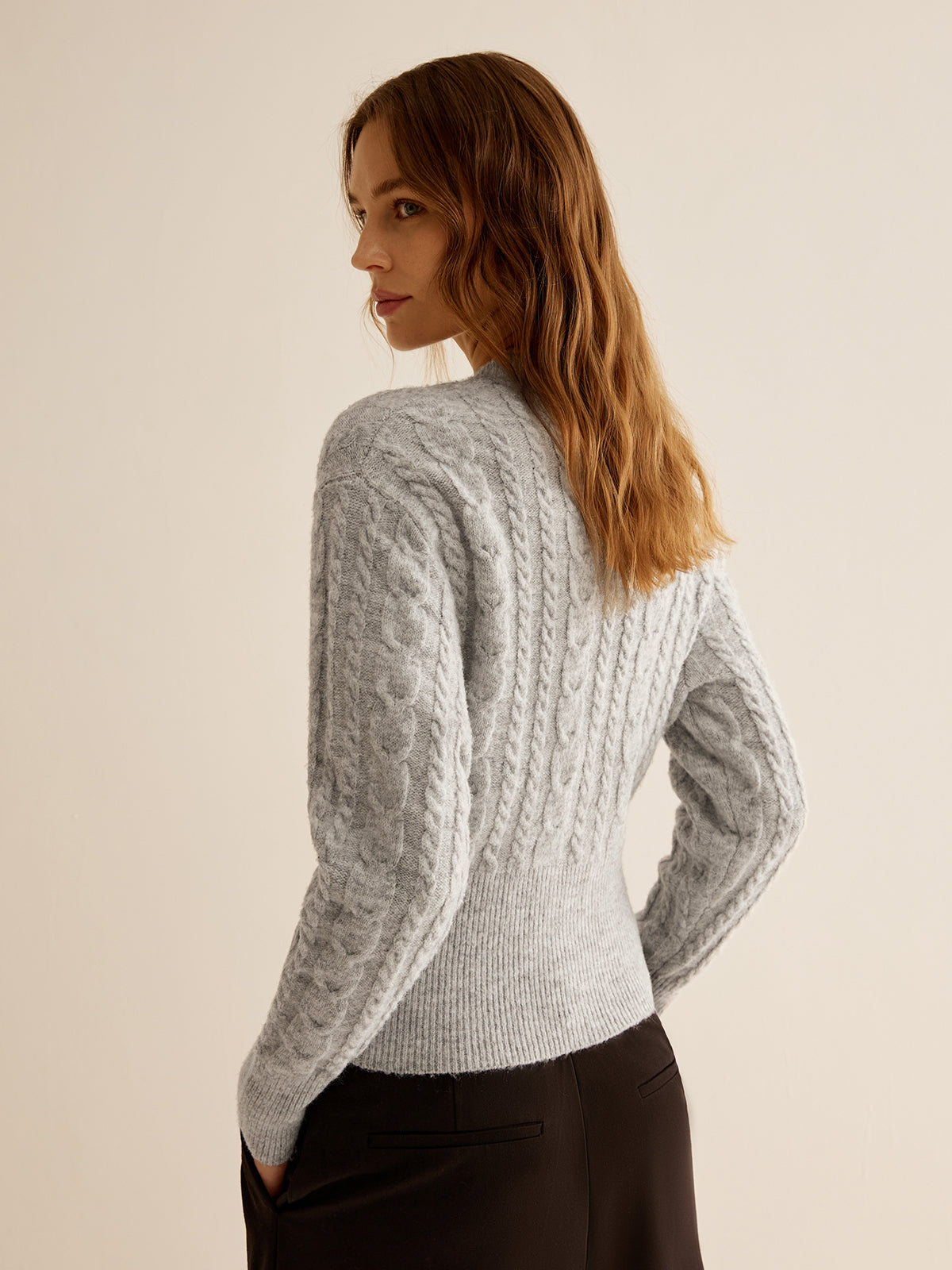 Yuvarlak Yaka Fermuarlı Tasarım Kazak