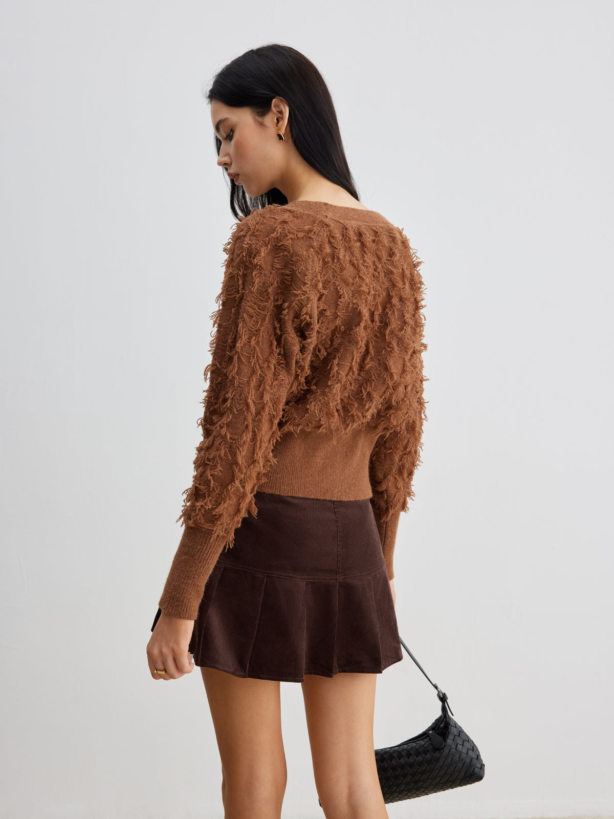 Püsküllü Paça Düğmeli Büzgülü Hırka