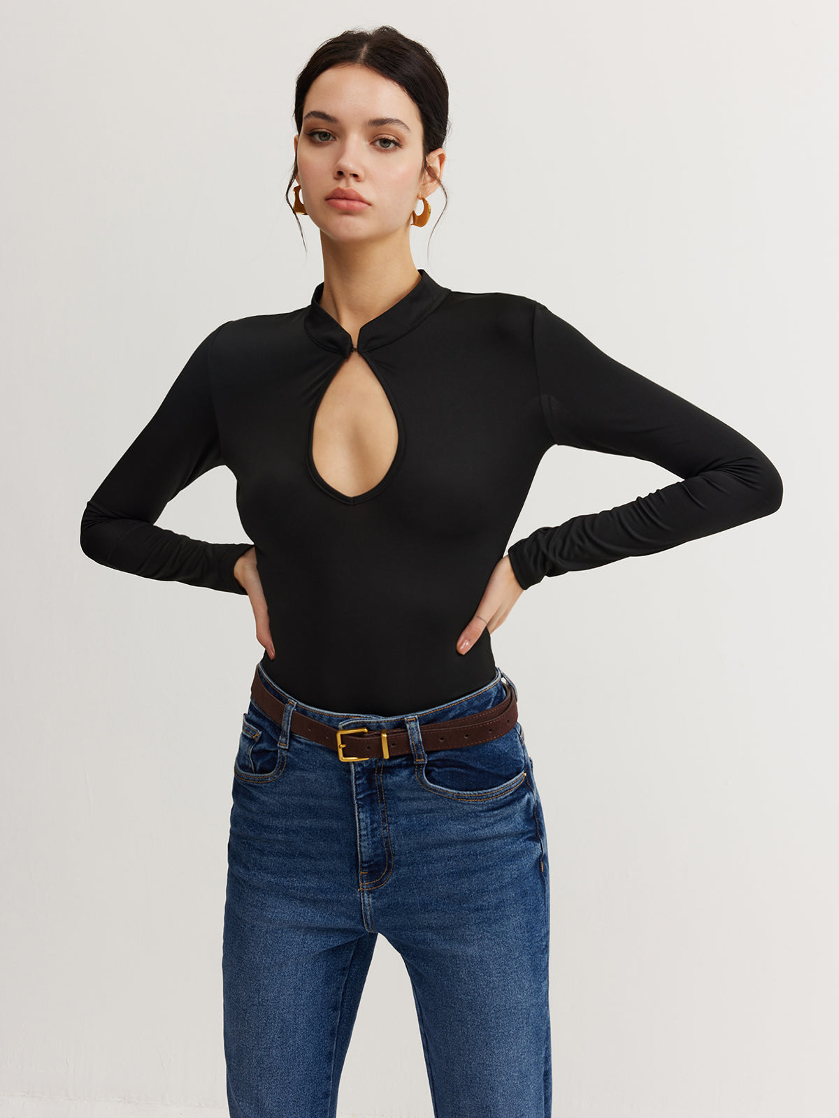 Dekolteli İnce Kumaş Bodysuit
