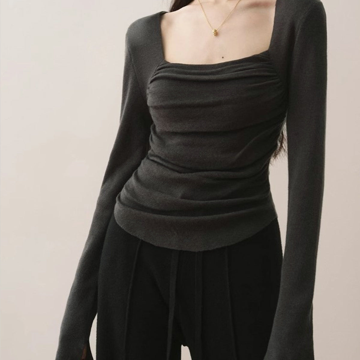 Pamuklu Kare Yaka İnce Kazak