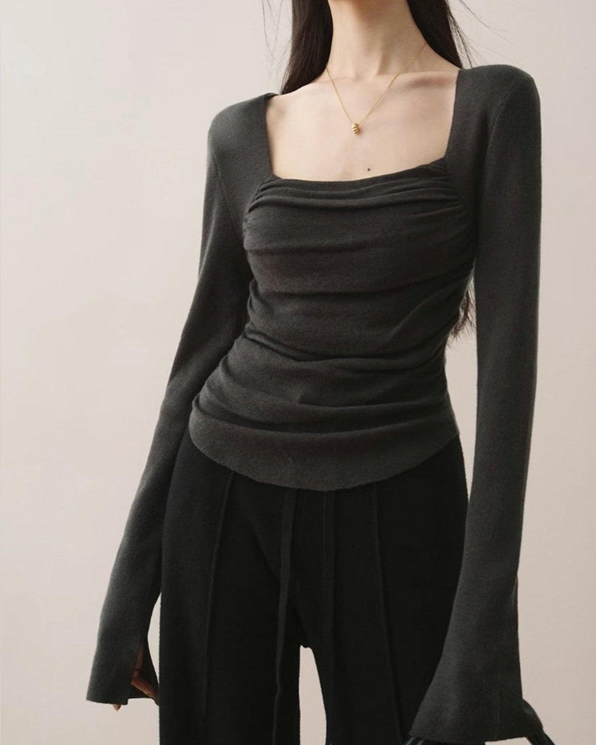 Pamuklu Kare Yaka İnce Kazak