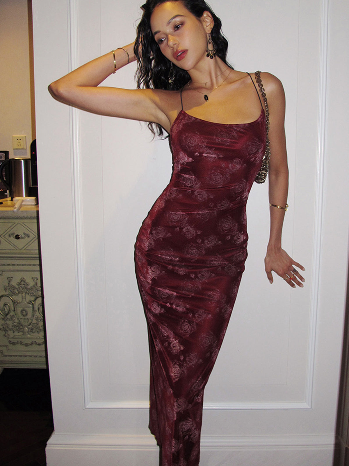 Gül Kadife Askılı Maxi Elbise