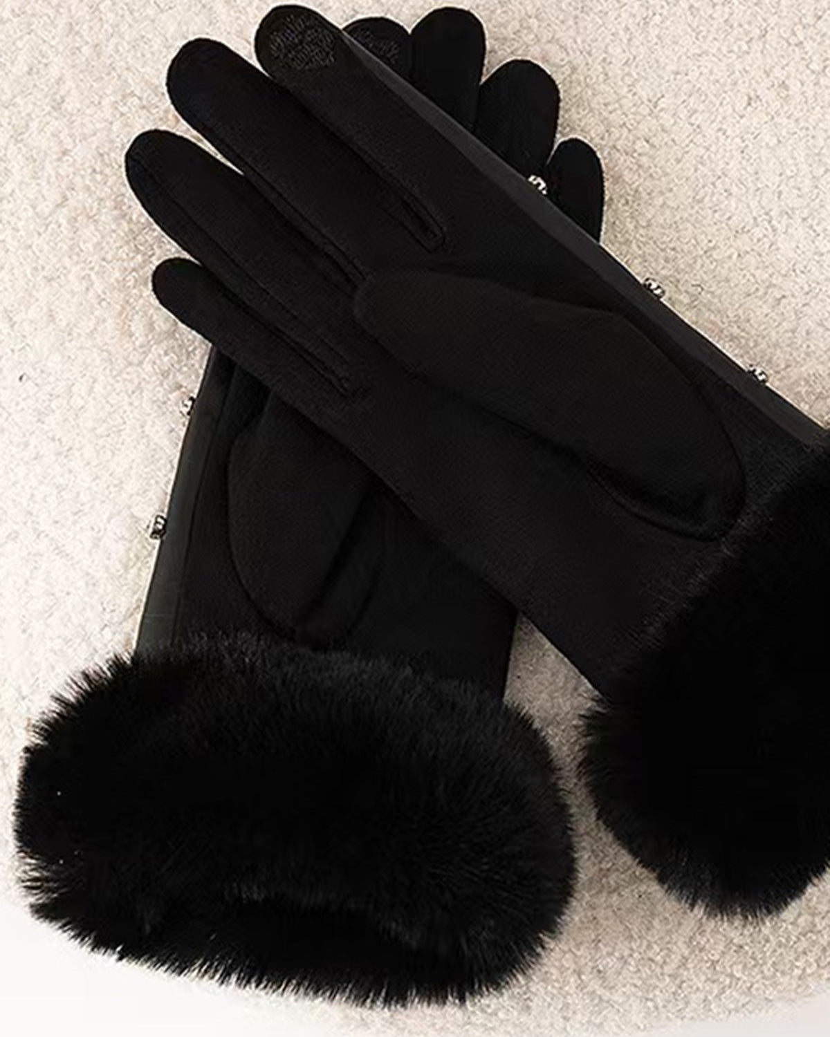 Taş Detaylı Peluş Manşetli Eldiven