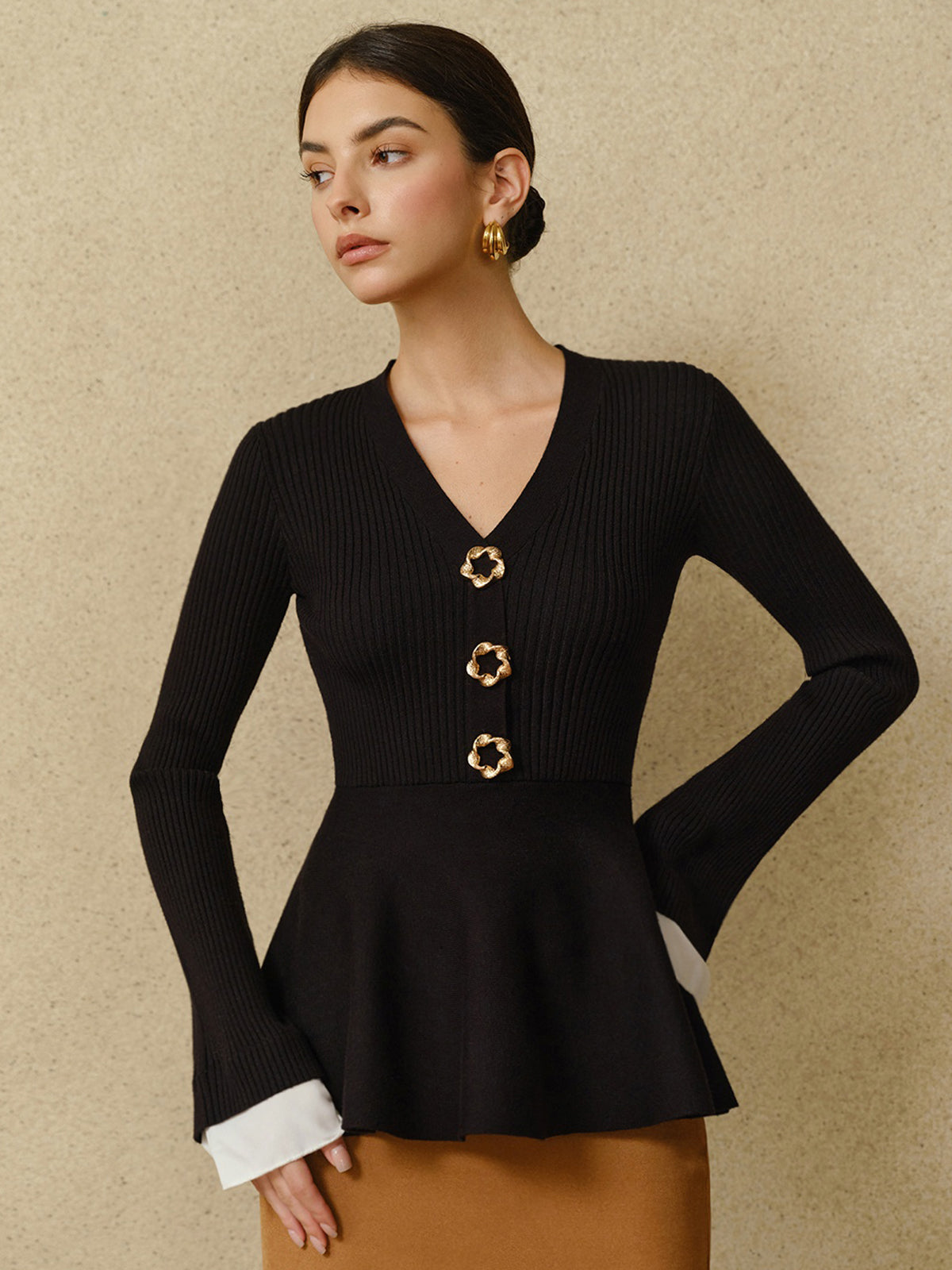 Kontrast Manşetli Fırfır Detaylı Triko Üst