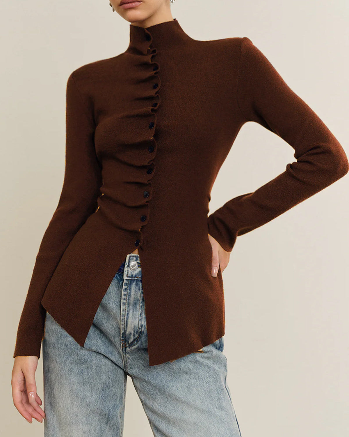 Düğmeli Pileli Yırtmaçlı Triko Üst