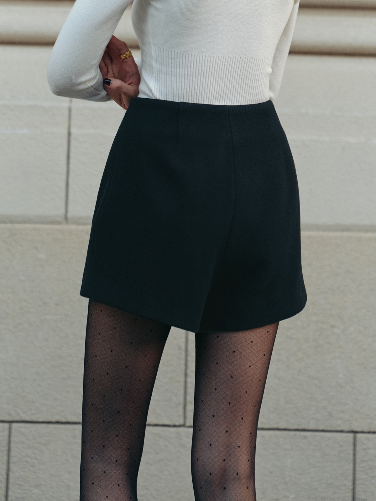 Çok Yönlü Düz Şort