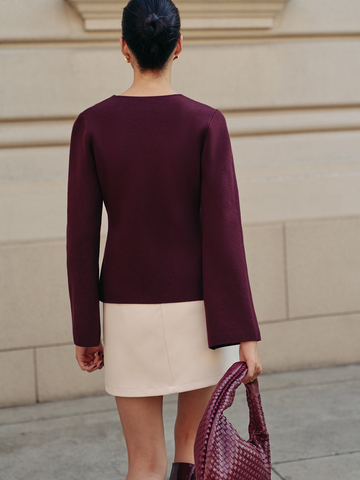 V Yaka Düğmeli Hırka