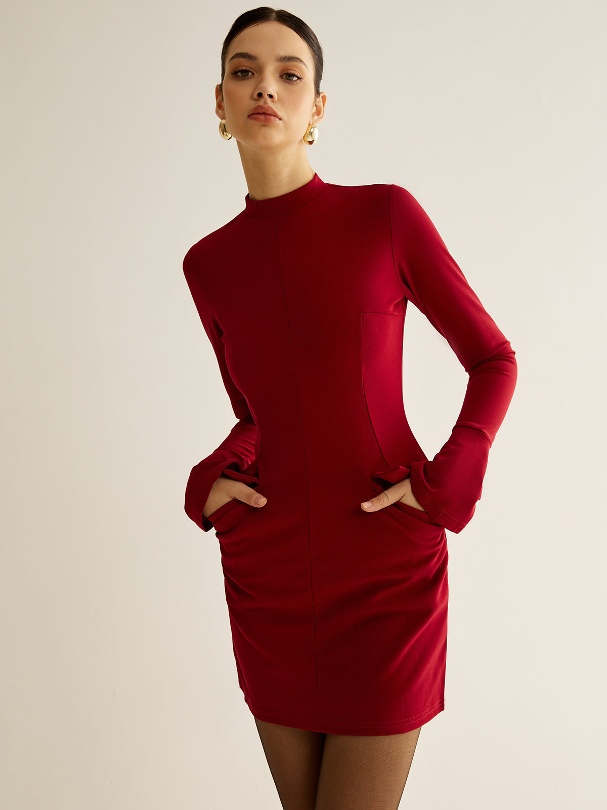 Düz Biyeli Kısa Elbise