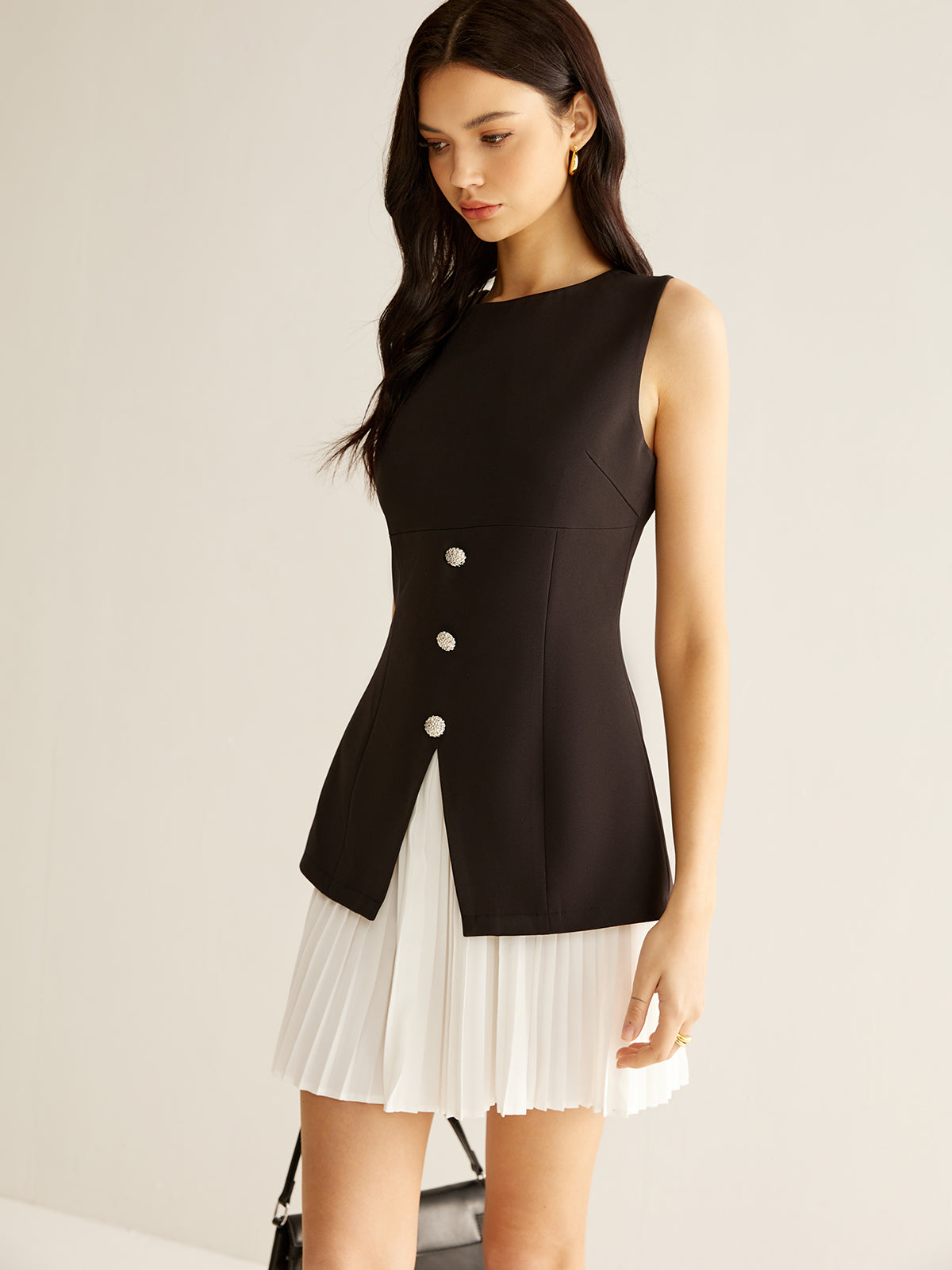 Renk Bloklu Yırtmaçlı Pileli Elbise