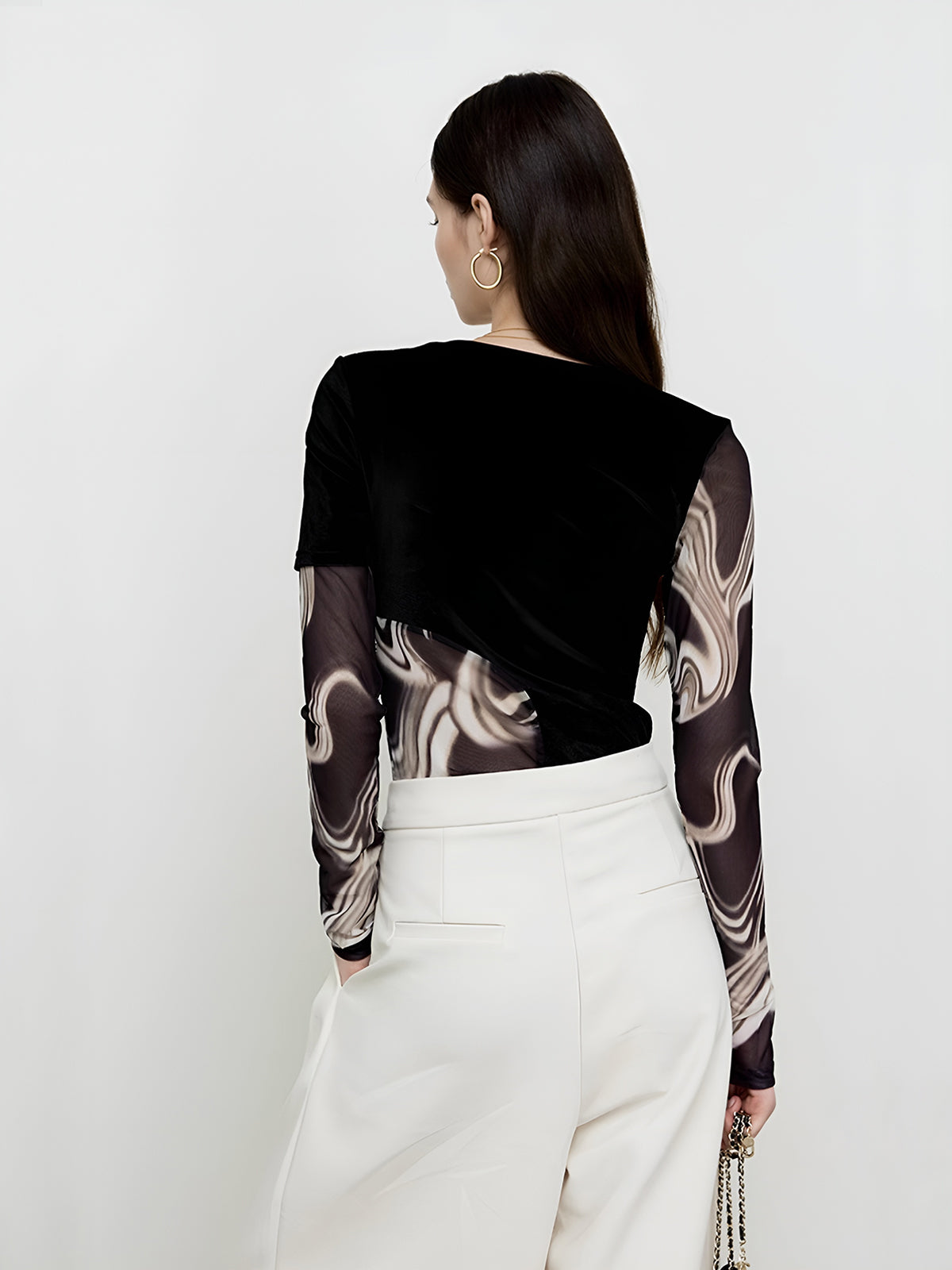 Yarı Transparan Geometrik Desenli Tül Jarse Üst