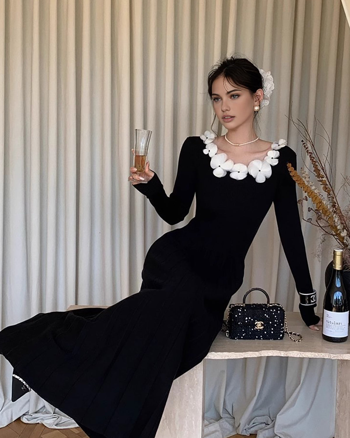 Çiçek Detaylı Pileli Triko Elbise