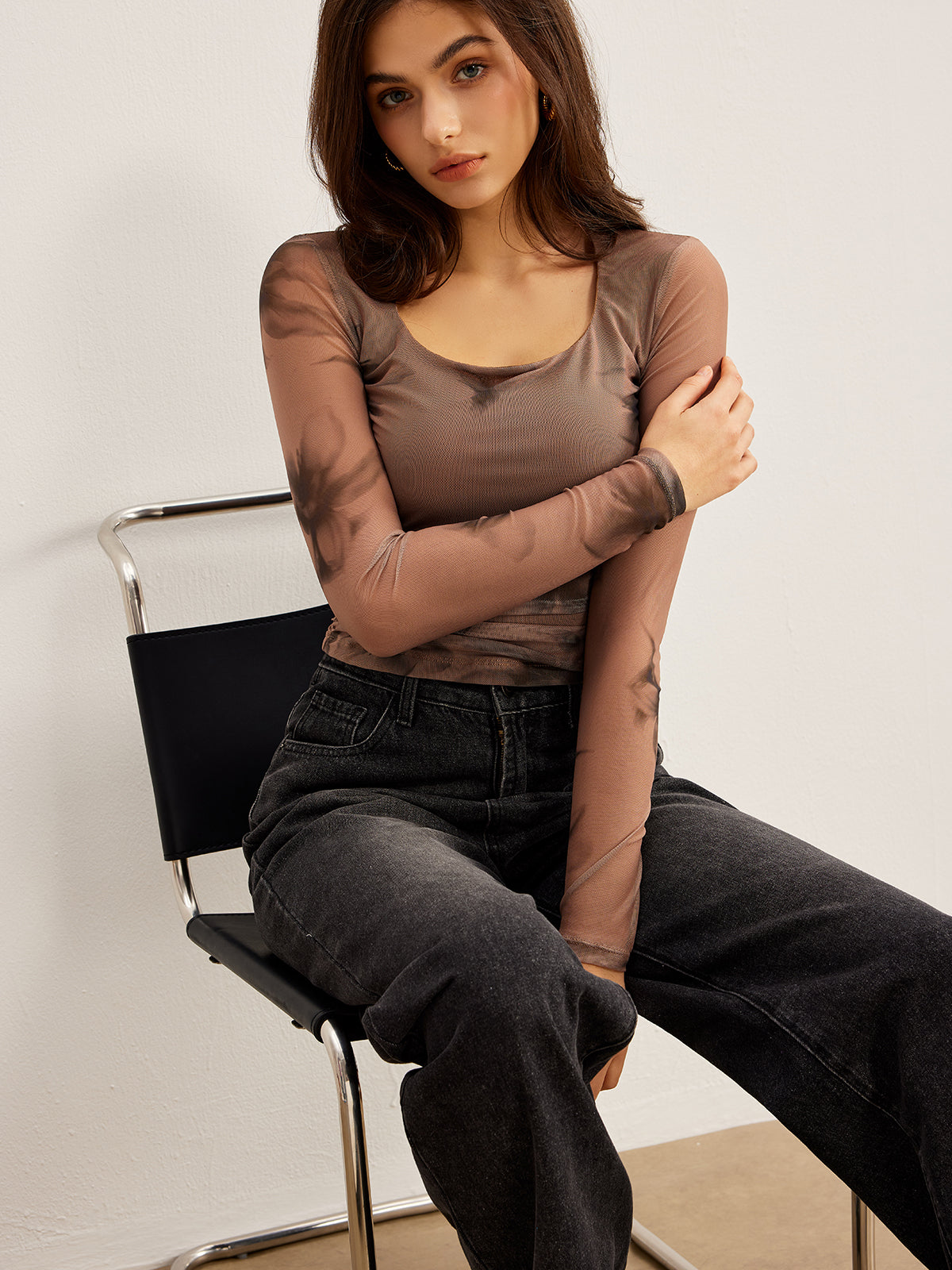 Batık Desenli Çiçek Baskılı File Bluz