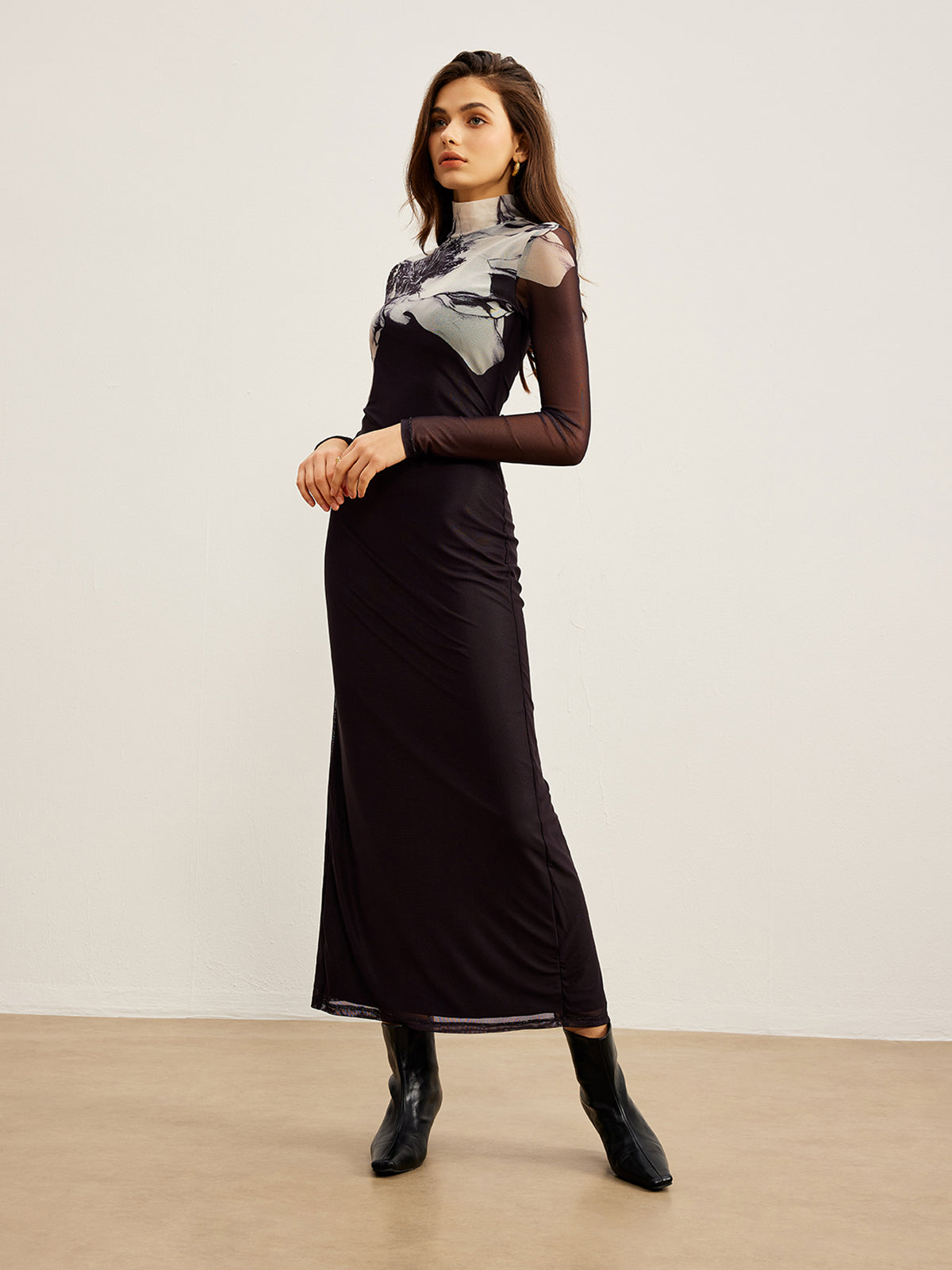 Yarım Boğazlı Baskılı File Elbise