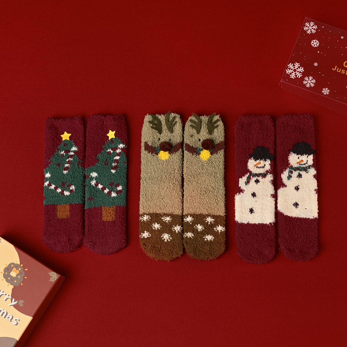 Kutulu 3'lü Noel Koral Kadife Çorap Seti