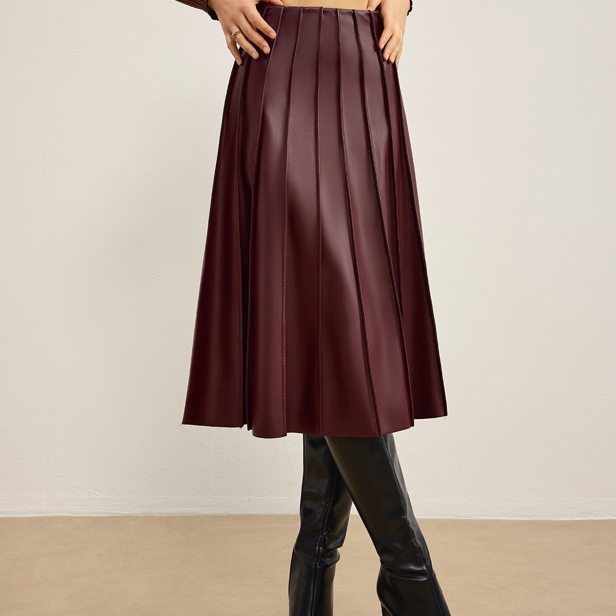 Suni Deri Pileli Midi Etek