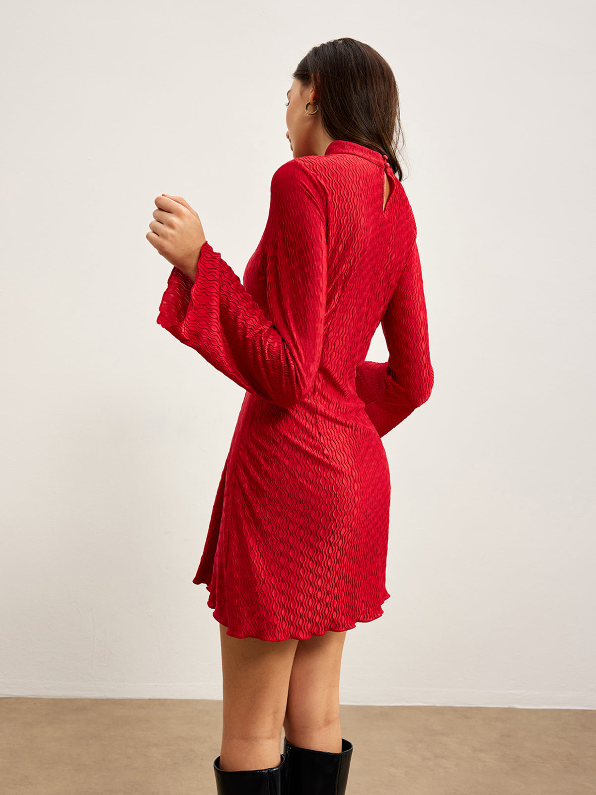 Yarım Boğazlı Dokulu Elbise