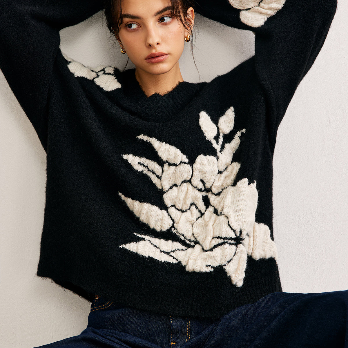 V Yaka Örgü-Çiçekli Shift Kazak