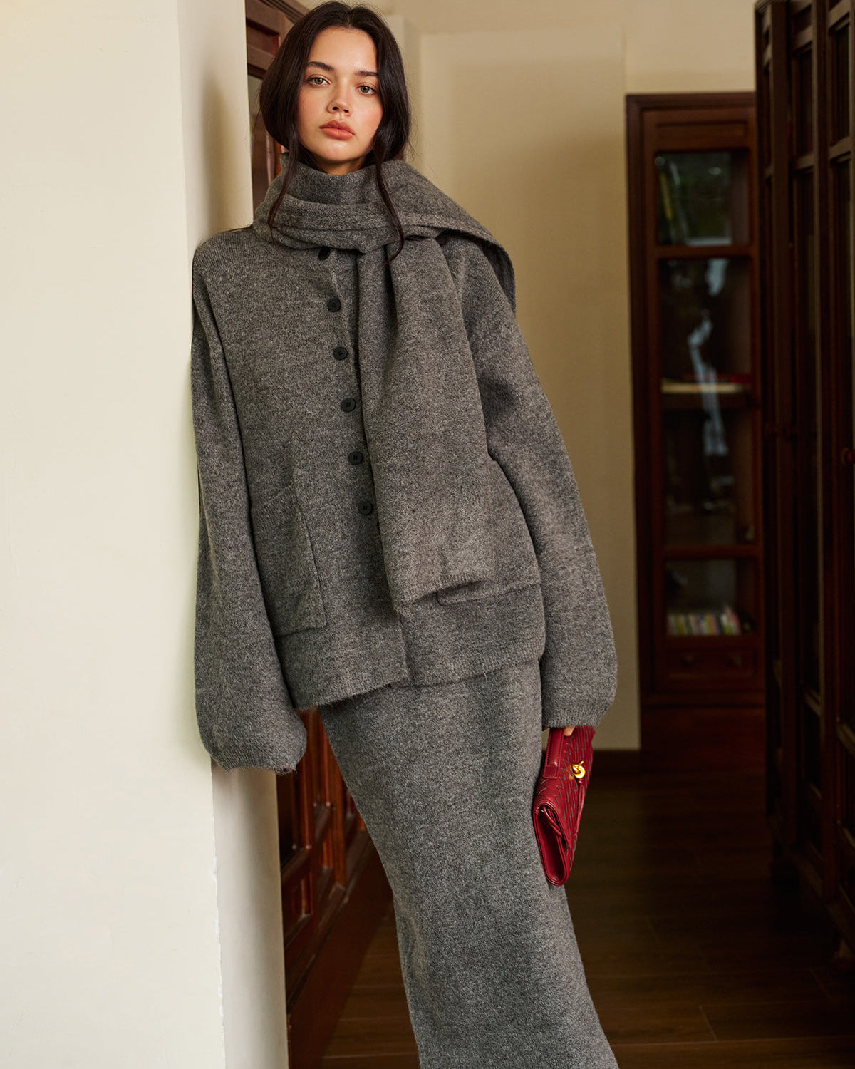 Düz Düğmeli Triko Etek Takımı