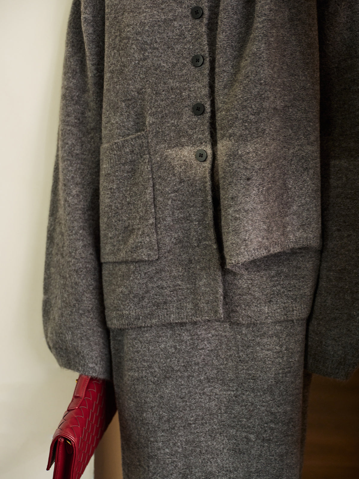 Düz Düğmeli Triko Etek Takımı