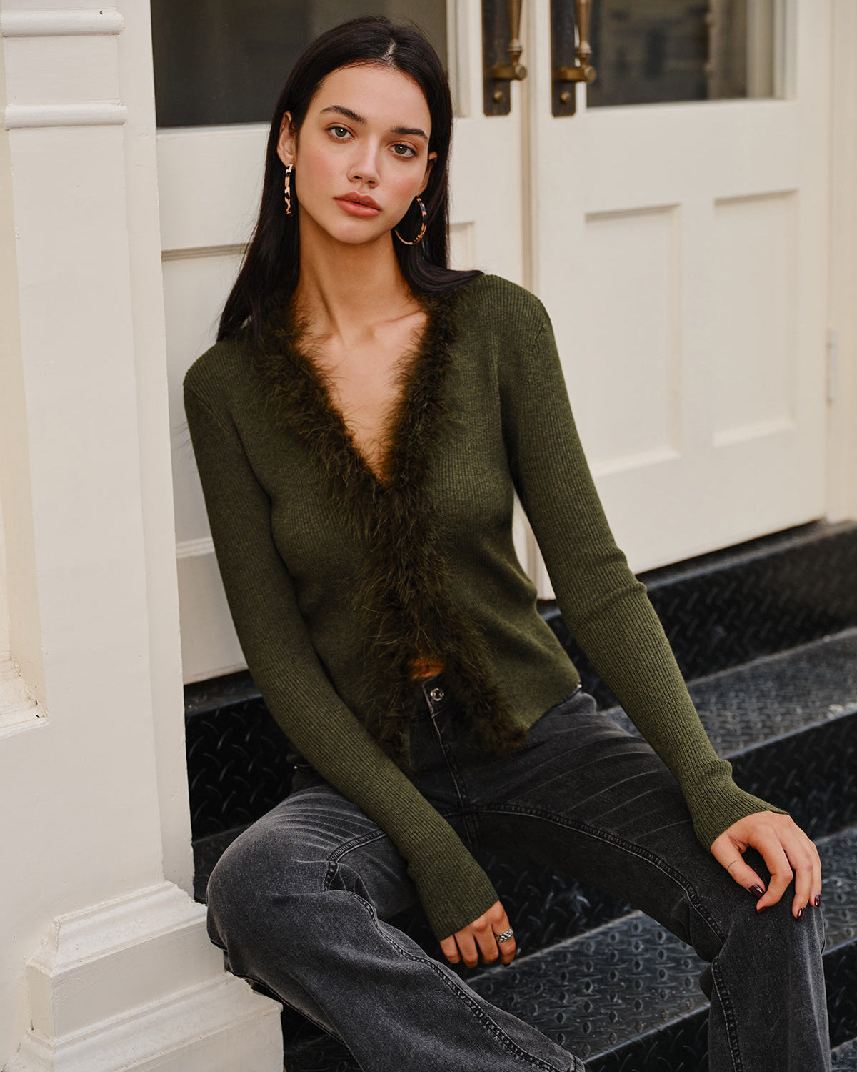 Tüy Detaylı Yün Karışımlı Dar Kesim Kazak