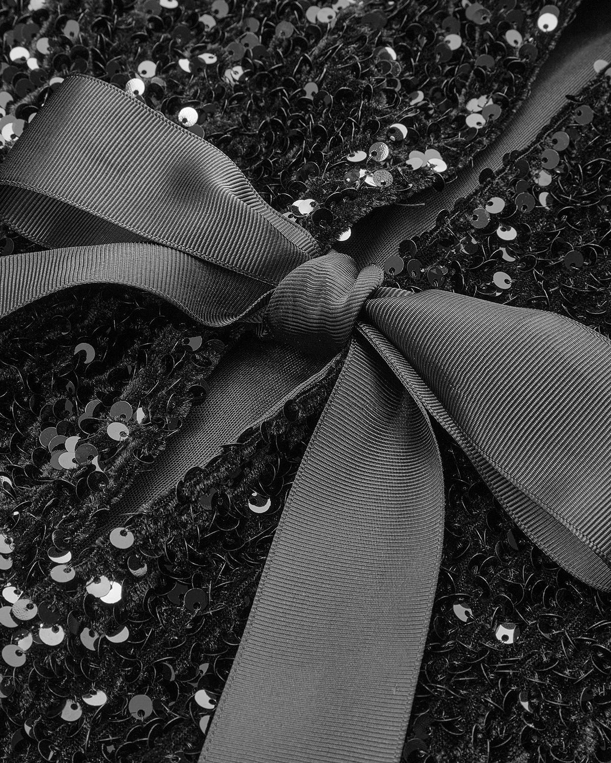 Payetli Kadife Fiyonklu Blazer Ceket