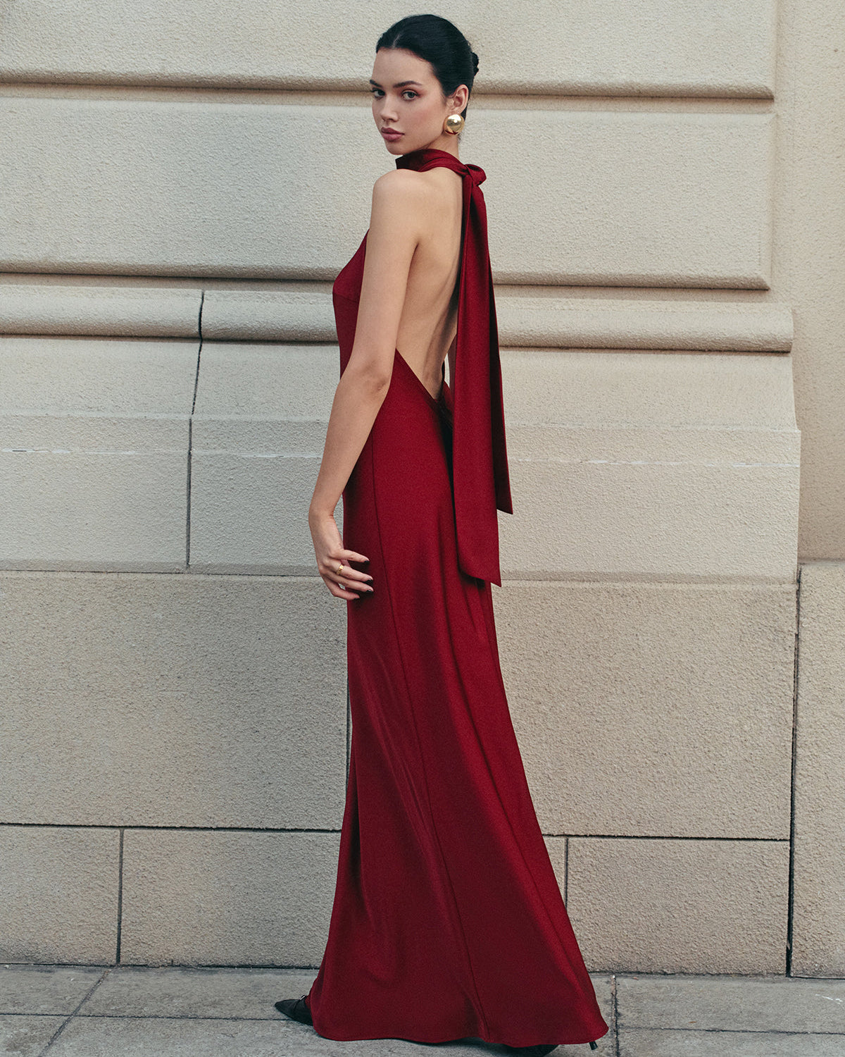 Saten Sırt Dekolteli Halter Elbise