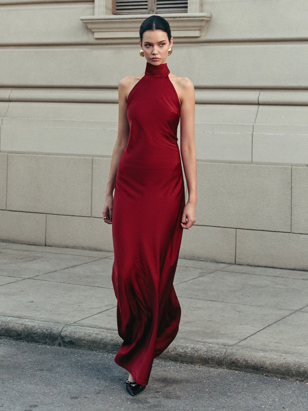 Saten Sırt Dekolteli Halter Elbise