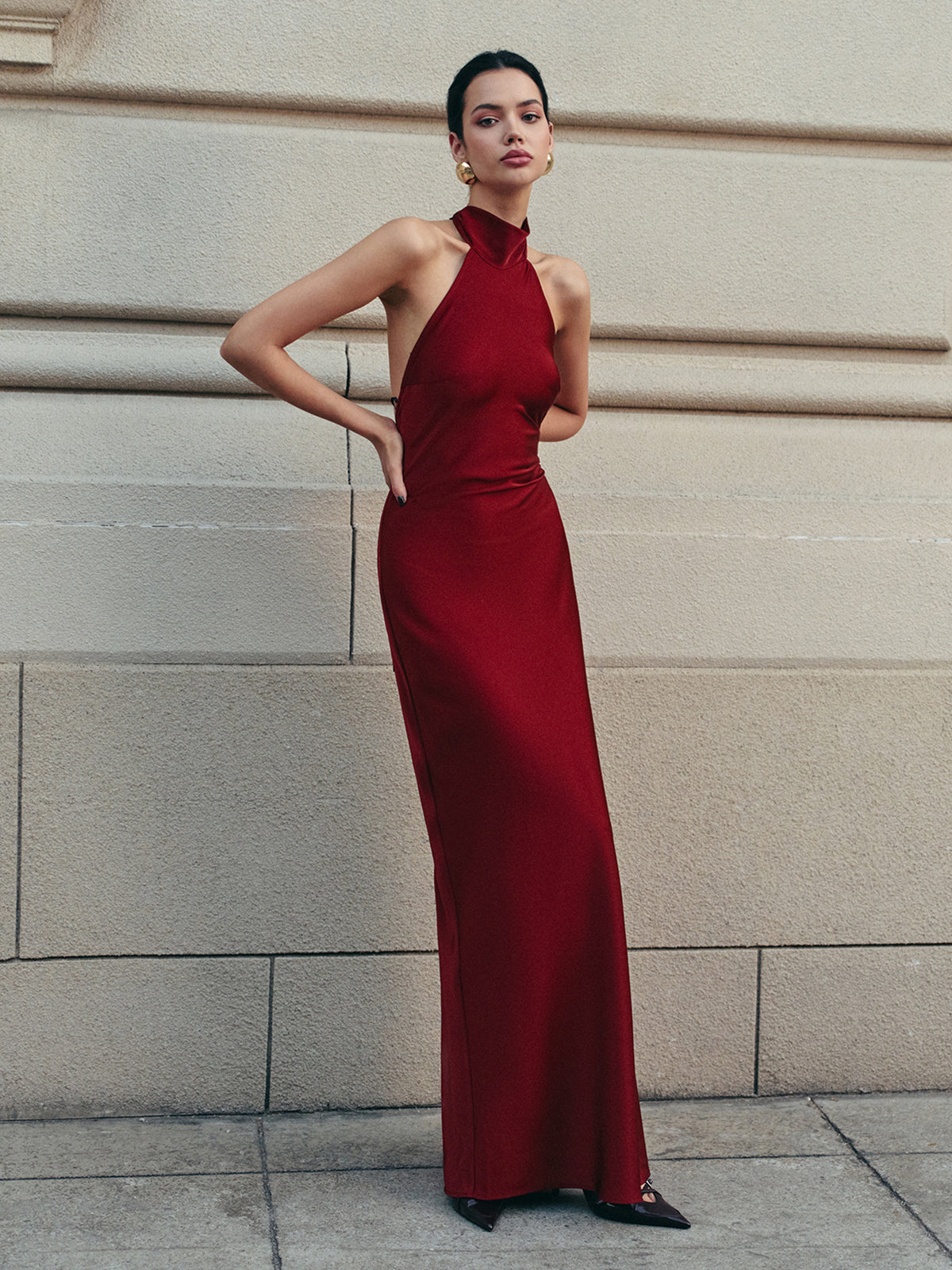 Saten Sırt Dekolteli Halter Elbise