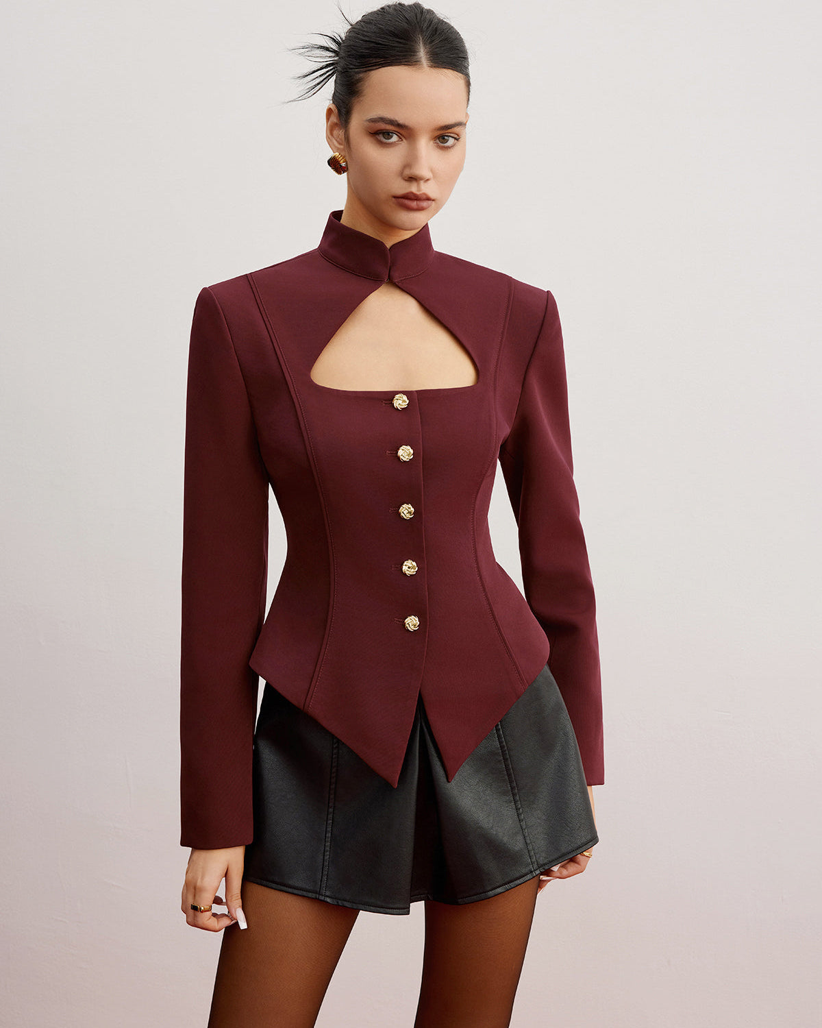 Kesik Detaylı Omuz Vatkalı Slim Fit Blazer